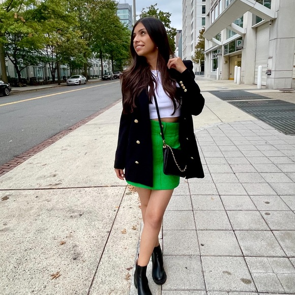 Zara green skirt - Picture 2 of 2